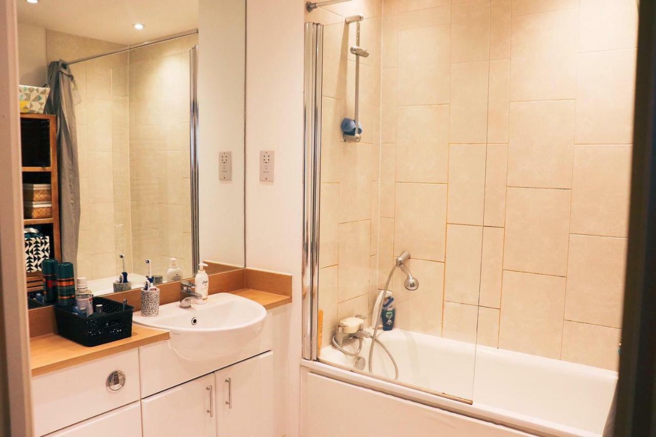 Premium Waterside Apartment London Eksteriør bilde