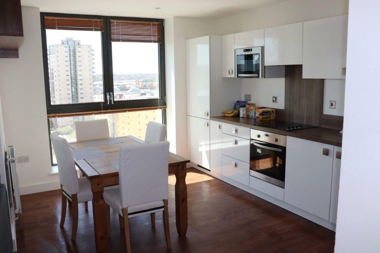 Premium Waterside Apartment London Eksteriør bilde